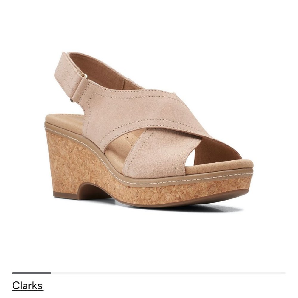 Clarks Women's Giselle Cove Wedge Sandal, Dusty Rose Suede Size 7.5 M
